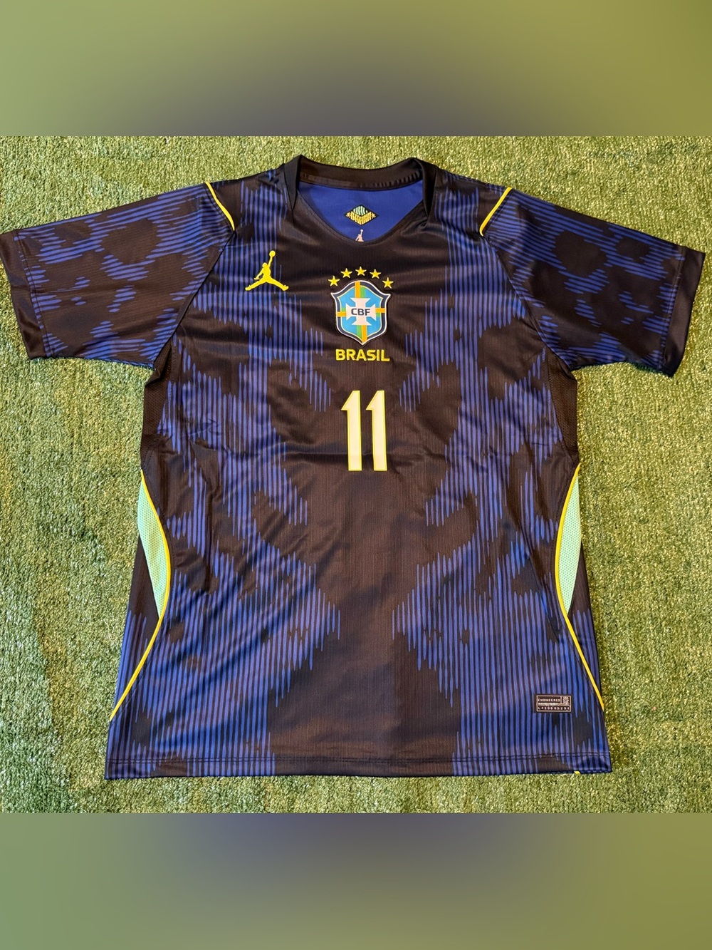 Raphina #11 Brazil Away Jersey 26/27
